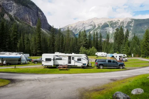 商用旅居拖挂房车直流快充面板配套落地案例